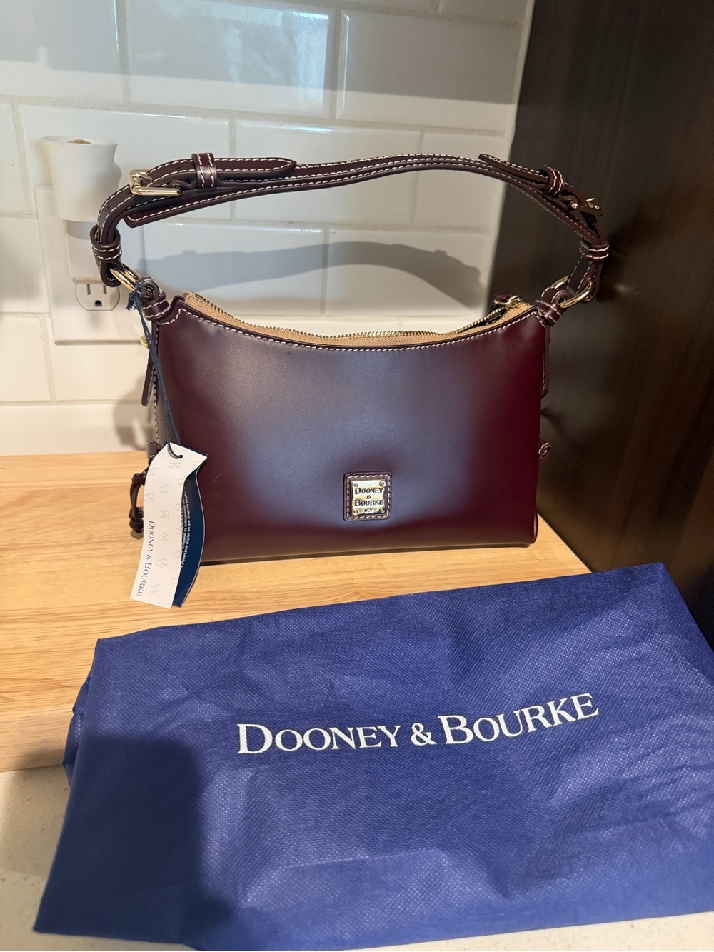NWT Dooney & Bourke Penrose Hobo “25” Bag